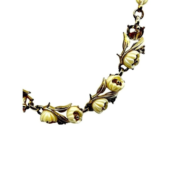 Vintage Floral Necklace & Enamel Bangle Set.  A8 - Picture 3 of 11